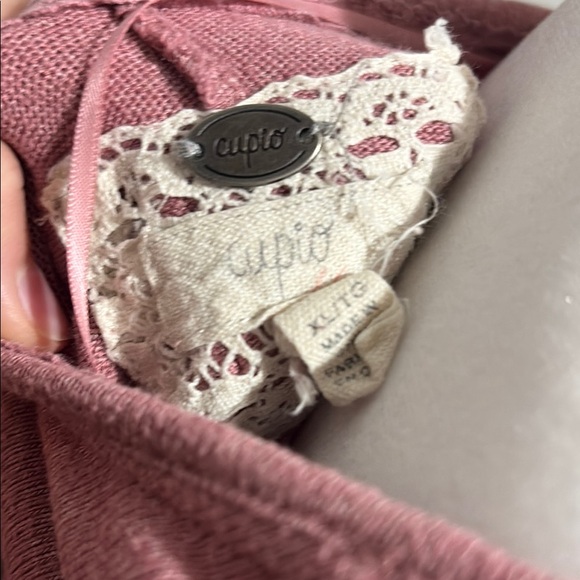 Cupio Dusty Rose Long Sleeve V-Neck Top - Picture 2 of 2